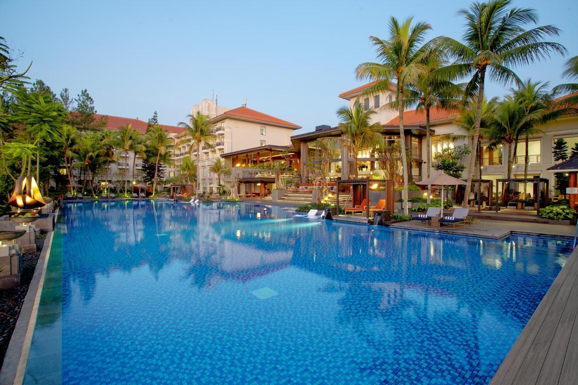 Mason Pine Hotel Bandung Padalarang Buitenkant foto