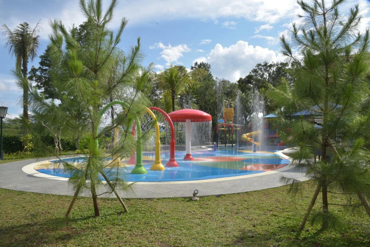 Mason Pine Hotel Bandung Padalarang Buitenkant foto